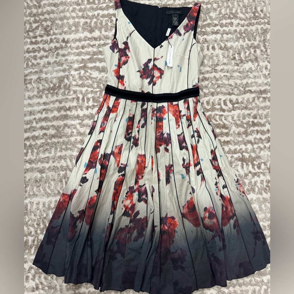 NWT Vintage Marc Jacob’s Beige and Black Ombré Floral Dress
